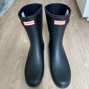 Hunter rain boots worn once